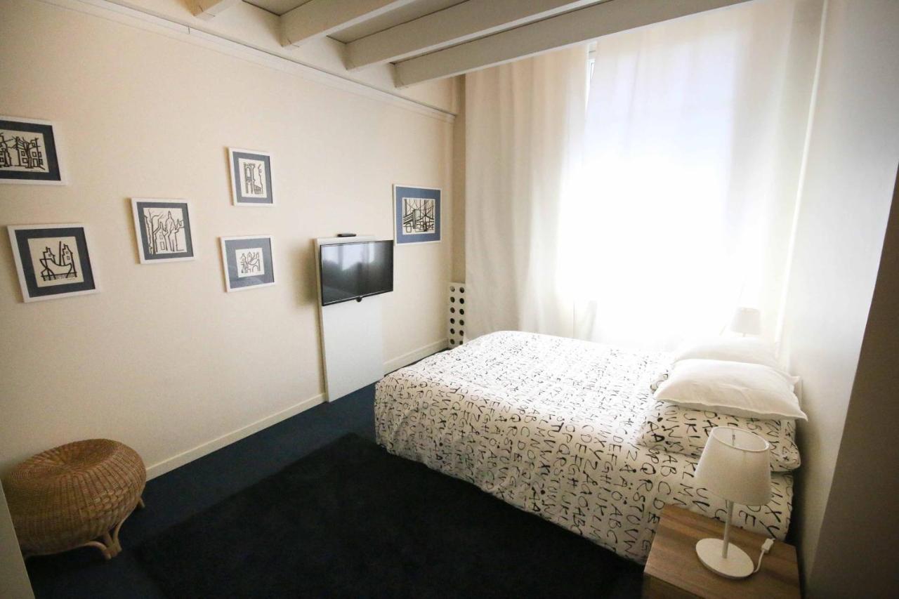 Bed and Breakfast Les Petits Poissons Авиньон Экстерьер фото